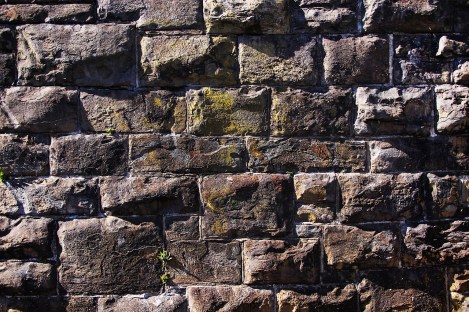 stone-wall-2615504_1280