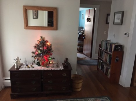 front hall 12-9-18 - 2